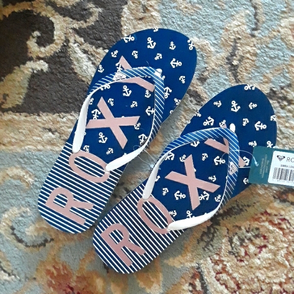 4x*Host Pick*Roxy adorable flip flop sandals - Picture 3 of 16